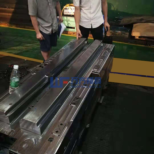 玻璃鋼汽車件模具